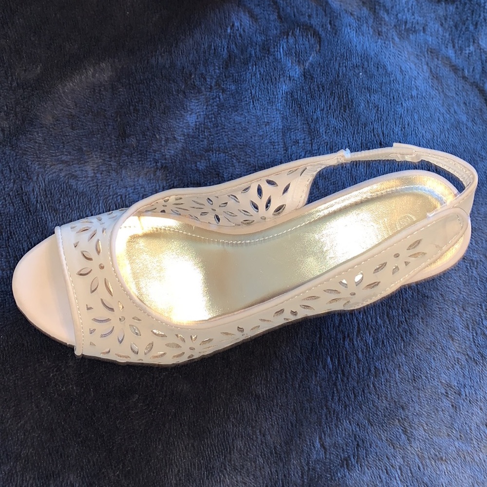 Open Toe Wedges - Picture 3 of 8